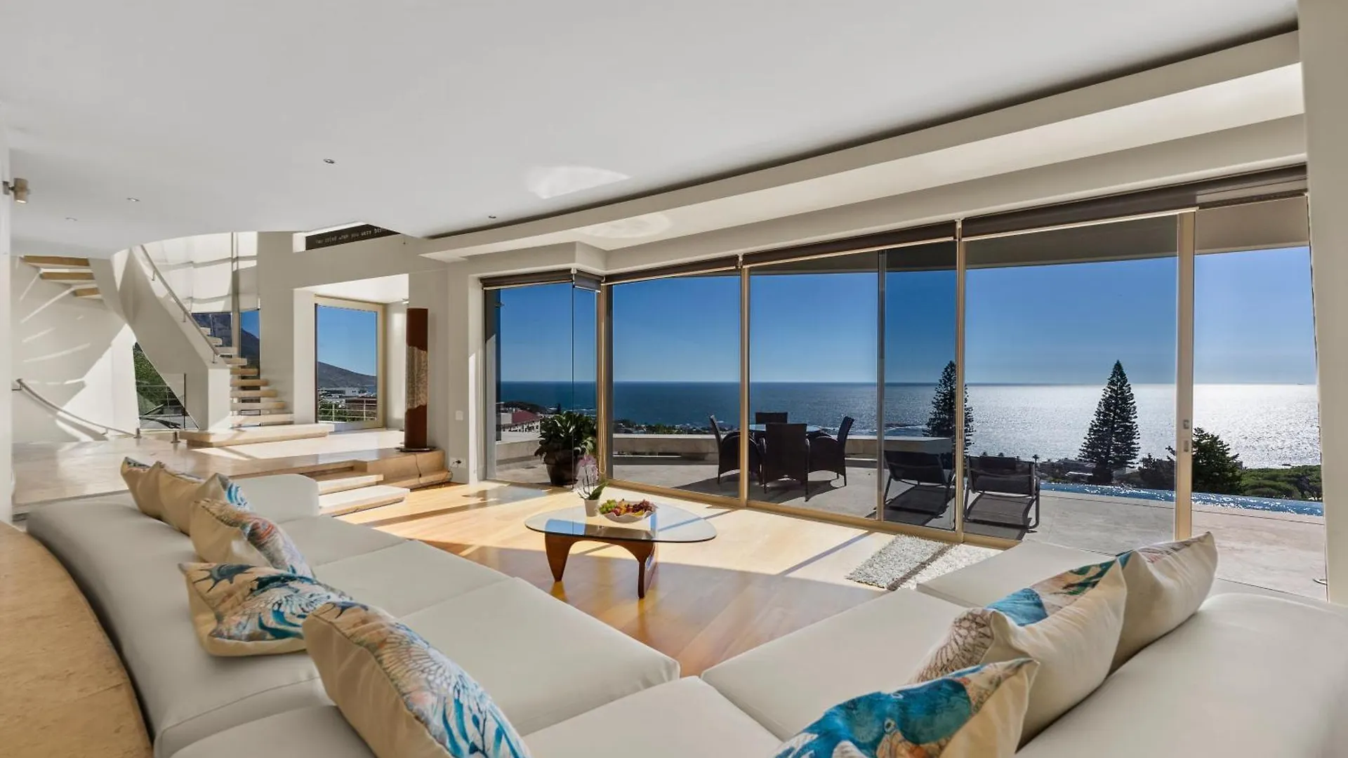 Sea Views, Secret Garden, 3 Bedroom Villa In Camps Bay Città del Capo